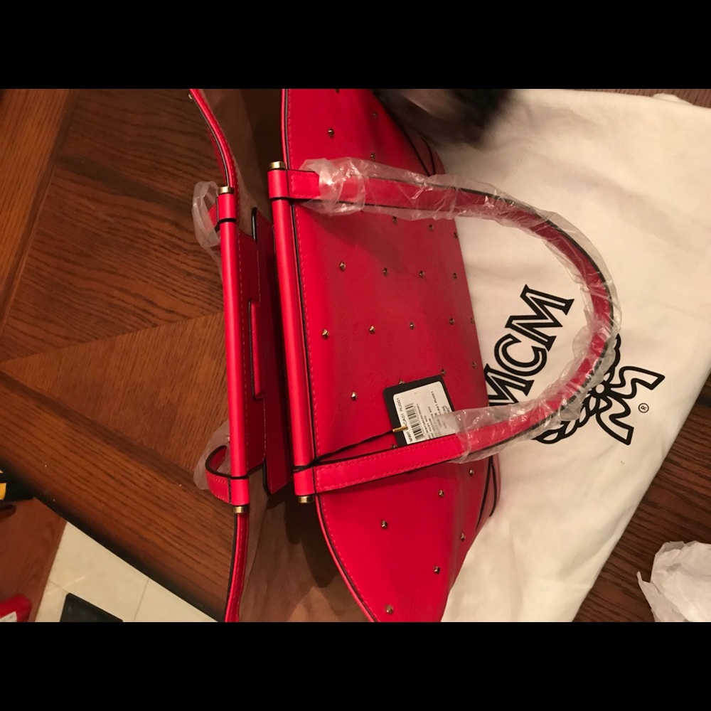 MCM Red shoulder bag - New with tags - Picture 5 of 5